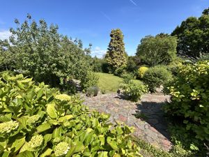 Photo 35- click for photo gallery